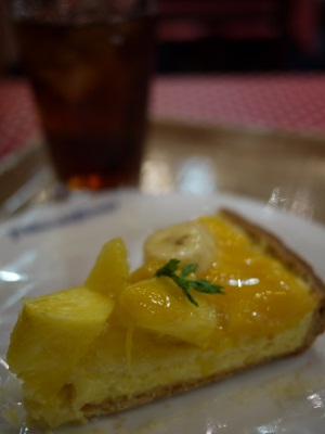 P1100099 (300x400).jpg