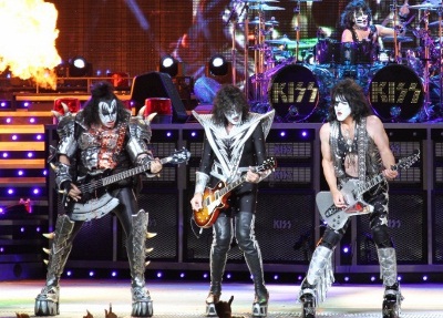 full (400x287).jpg